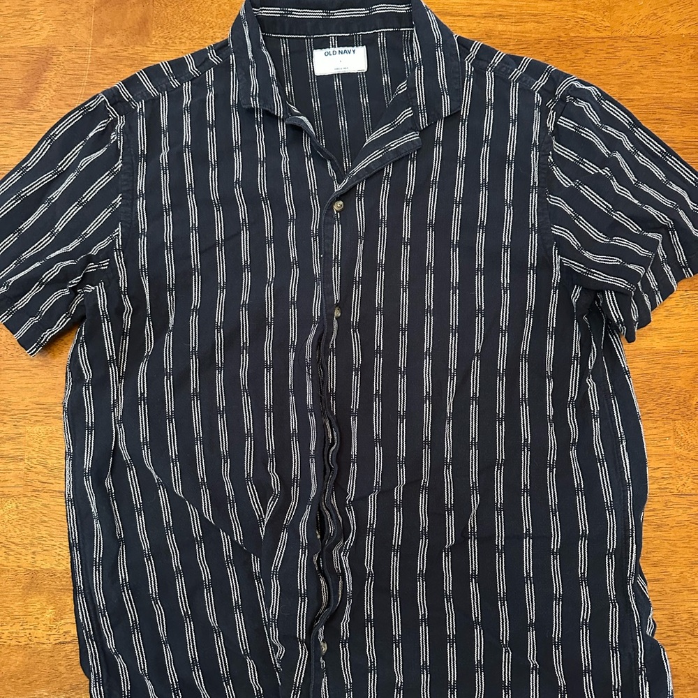 Old Navy Navy and White Vertical Stripe Short-Sleeve Button-Down